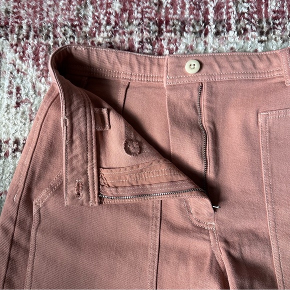 Wilfred Free | Modern Utility Short - Picture 5 of 6